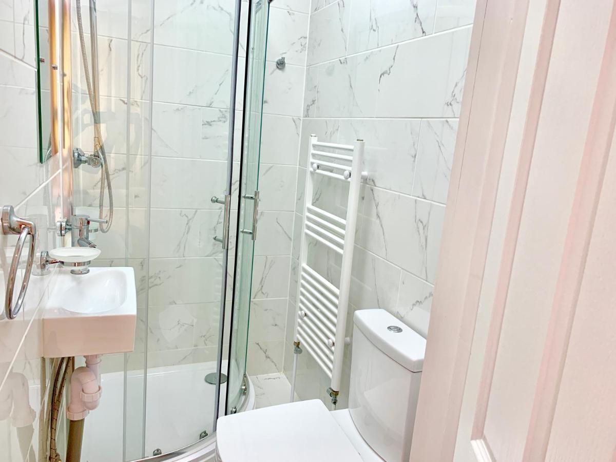 Appartement Spacious 2 Bedrooms 2 Baths With Garden And Parking Londres
